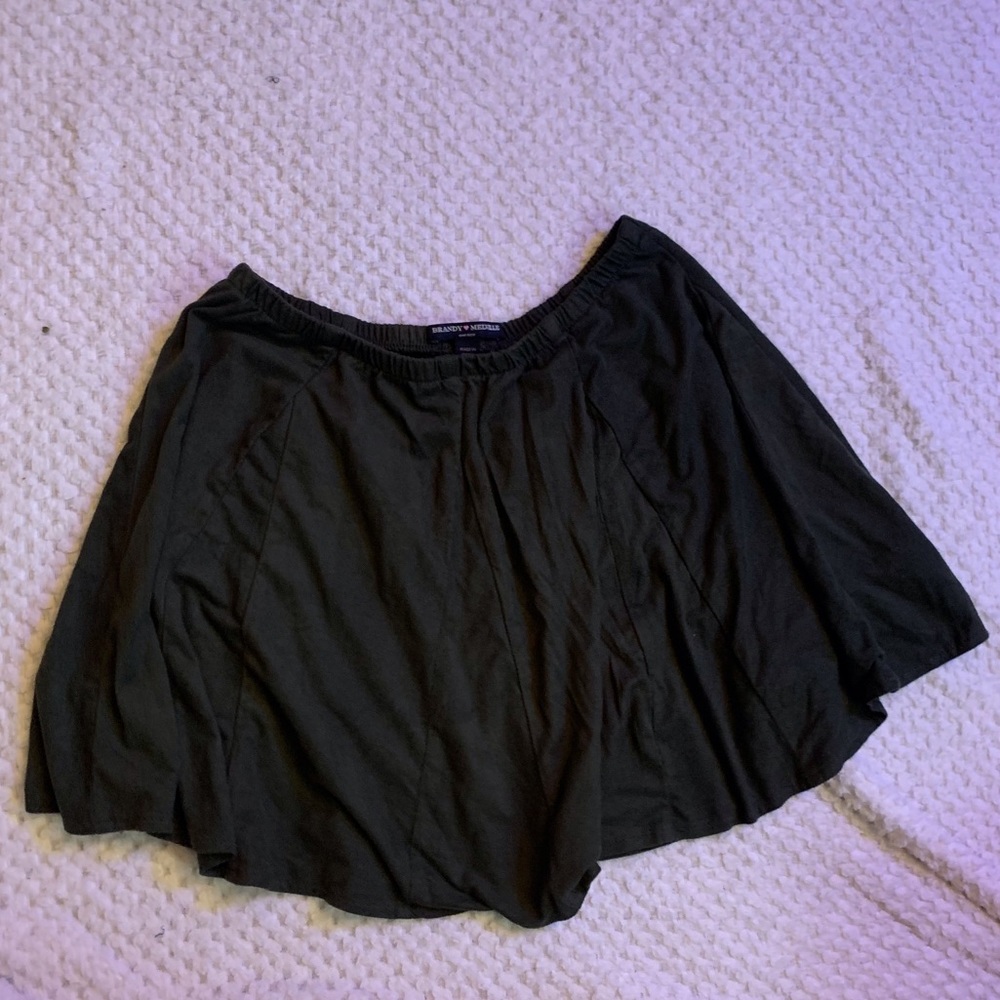 Brandy Melville skirt. Army green.